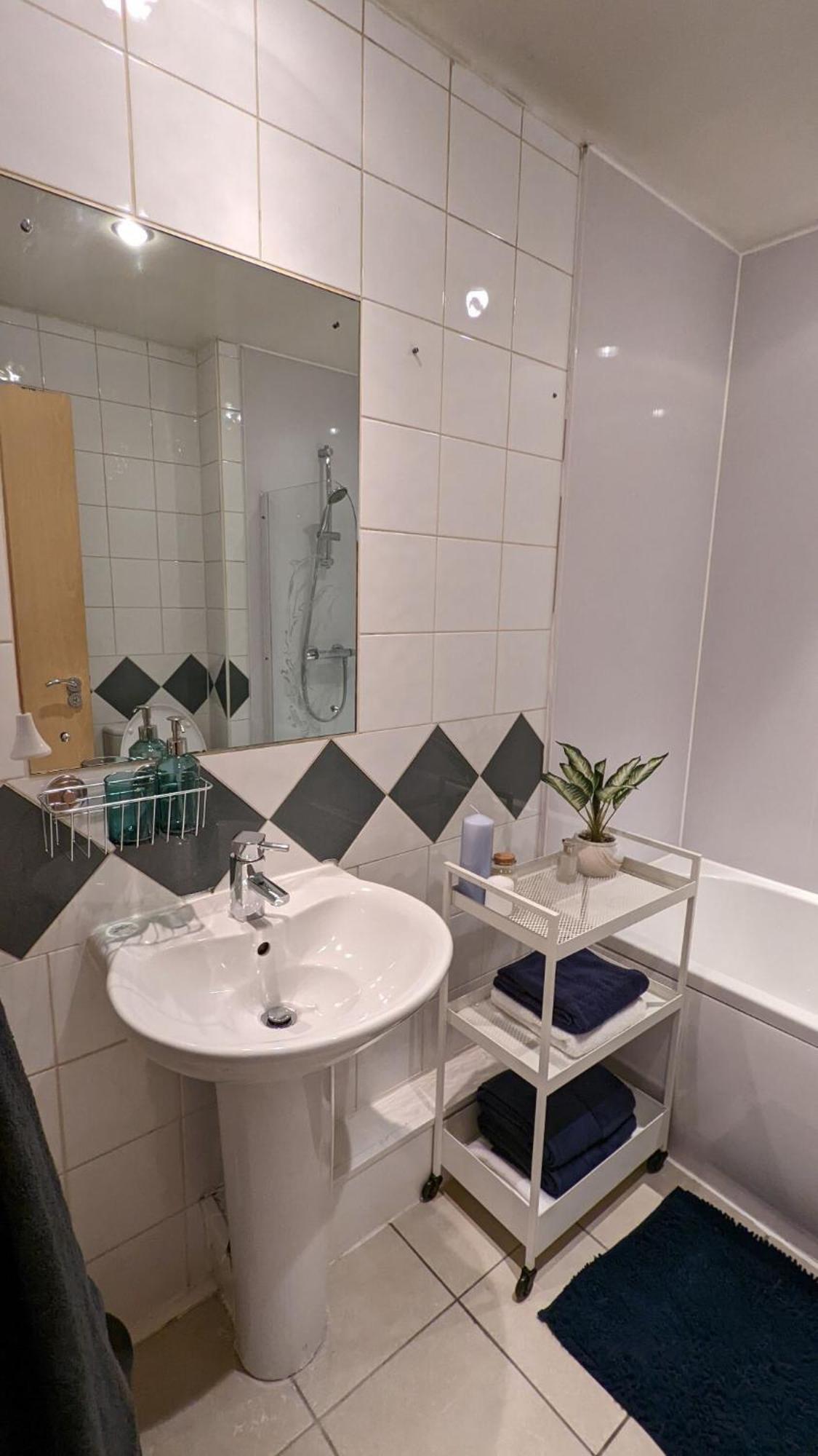 Excellent Leeds Centre 1 Bedroom Apartment